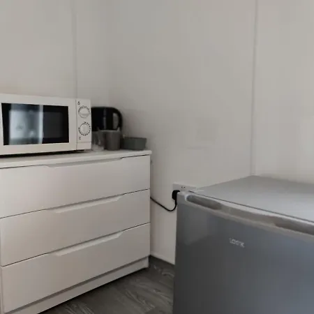 Double Ensuite Rooms Swansea Exterior photo