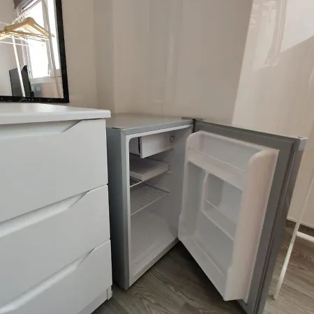 Double Ensuite Rooms Swansea Exterior photo