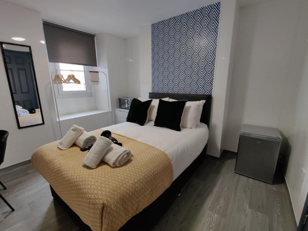 Double Ensuite Swansea