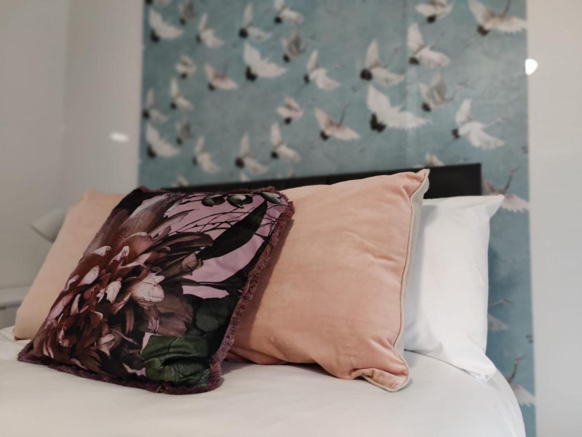 Double Ensuite Apartment Swansea